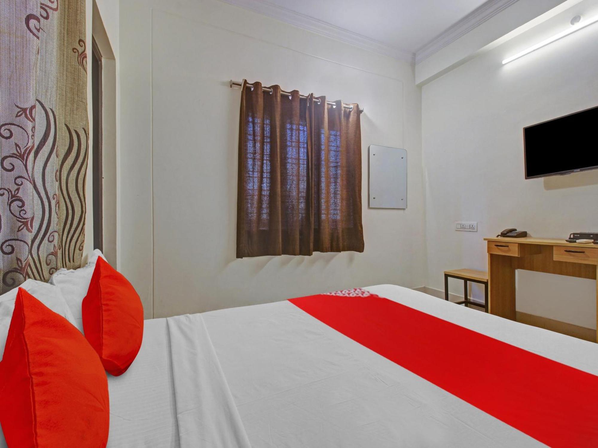 Hotel O Svr Silver Key Lingampalli Exterior photo